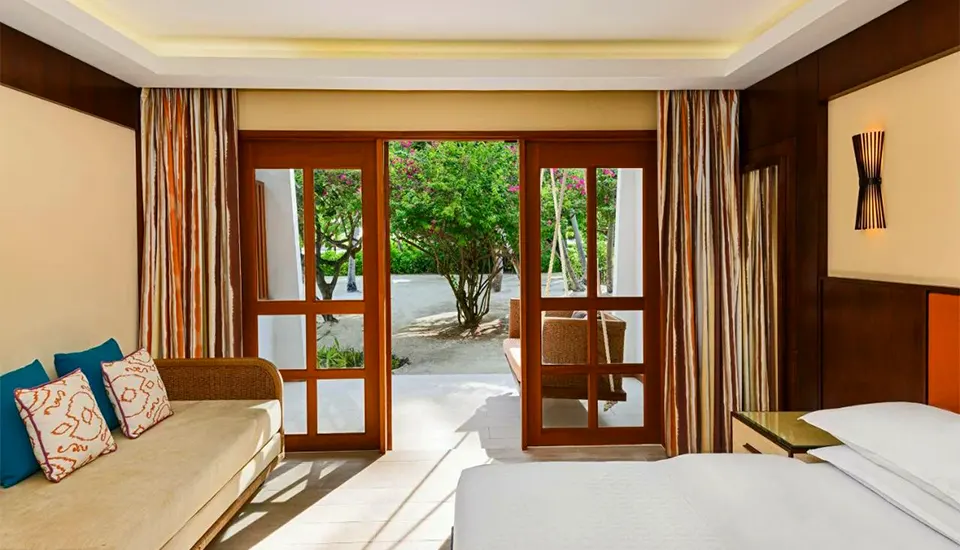 هتل شرايتون فول مون مالديو